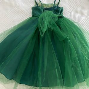Girls dress
